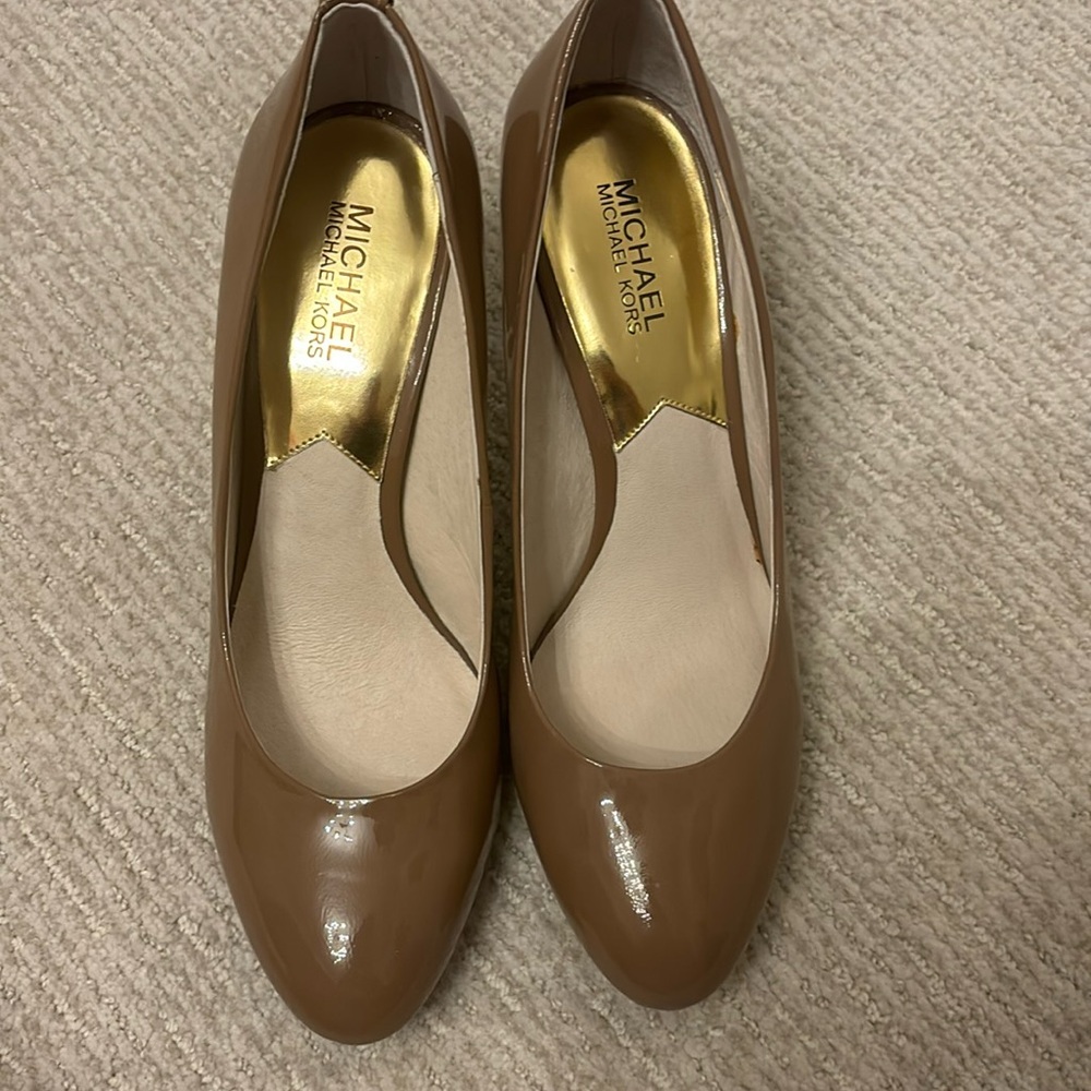 Leather Heels Michael Kors size 9.5 Wide